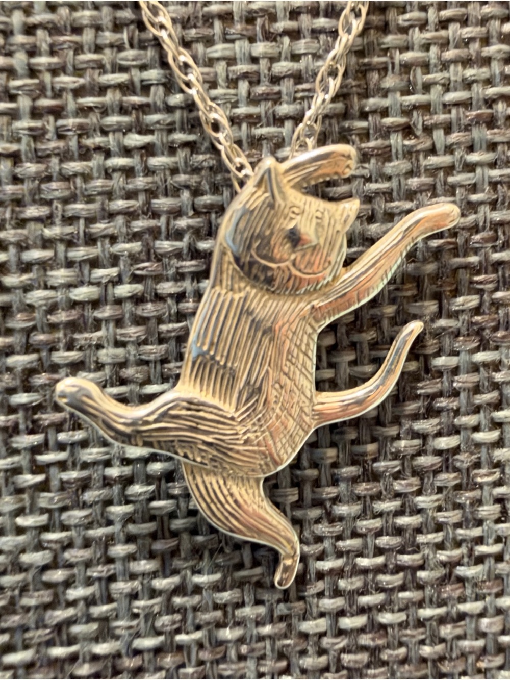 EDWARD GOREY Sterling Silver Cat Pendant Necklace
